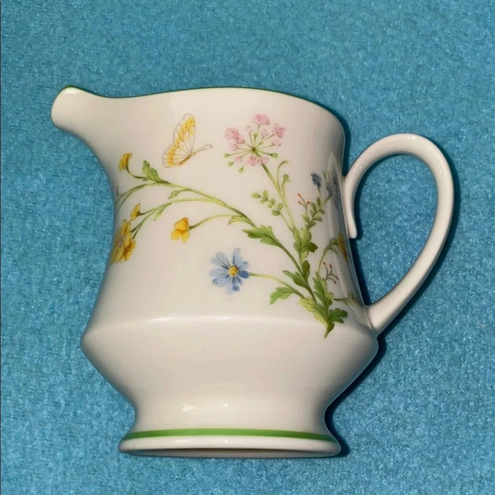 NORITAKE IVORY CHINA REVERIE floral butterfly creamer pitcher vintage 1974 NEW
